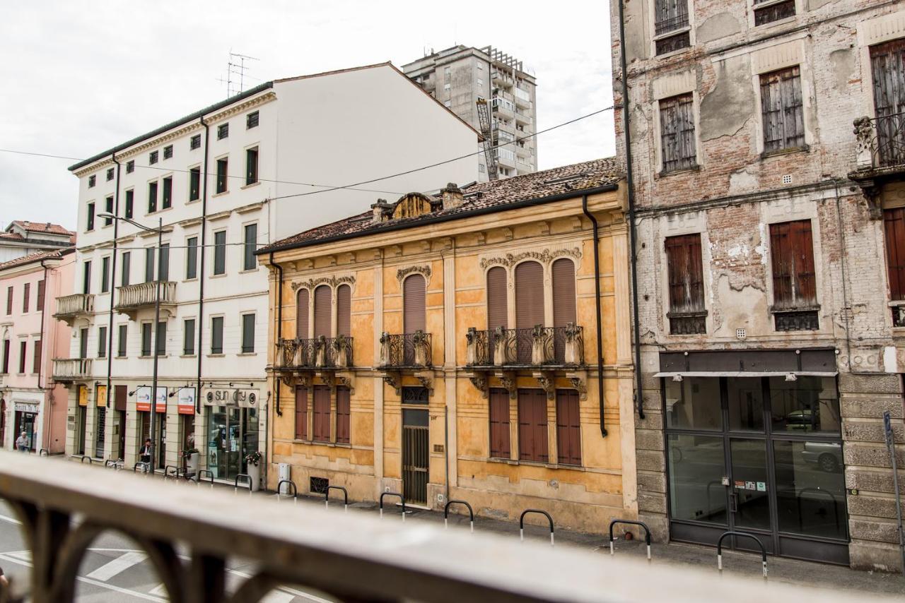 Intero Appartamento Nel Cuore Di Vicenza Zewnętrze zdjęcie